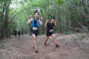 BIB: 3035, 3053
                            <button type="button" onclick="openModal(4119976)" class="btn btn-primary btn-sm float-right btn-popup" data-toggle="modal" data-target=".modal-high-quality">
                        <i class="fas fa-shopping-cart"></i> Add to Cart
                    </button>
                                            <button type="button" onclick="isThisMe(4119976, true)" class="btn btn-success btn-sm float-right btn-popup btn-isme hidden" data-toggle="tooltip" data-placement="bottom" title="นี่คือรูปของคุณใช่ไหม คลิกที่นี่เพื่อเอาเข้าอัลบั้ม">
                        <i class="fas fa-plus"></i> Add to album
                    </button>
                    <button type="button" onclick="isThisMe(4119976, false)" class="btn btn-warning btn-sm float-right btn-popup btn-isnotme hidden">
                        <i class="fas fa-ban"></i> Remove from album
                    </button>